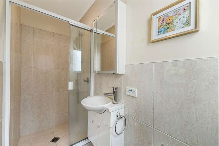 2/31 Elliot Street Howick_7