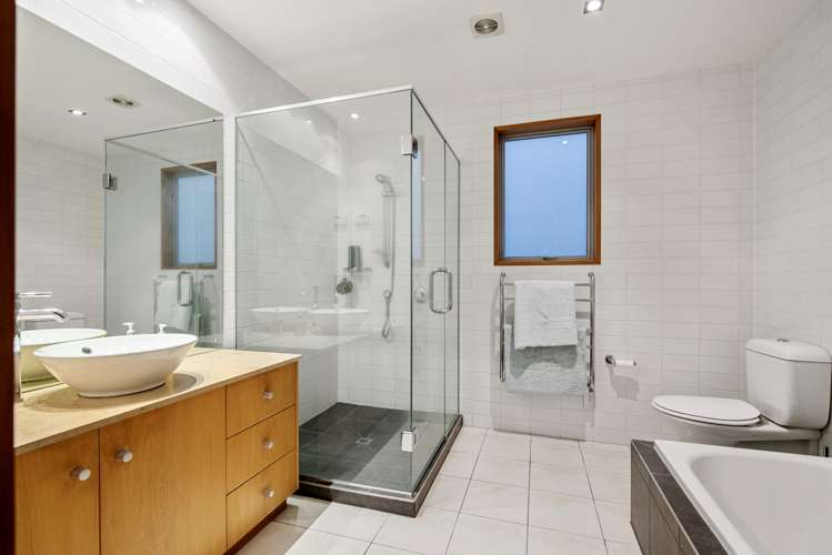 2/55 Parr Terrace Castor Bay_16