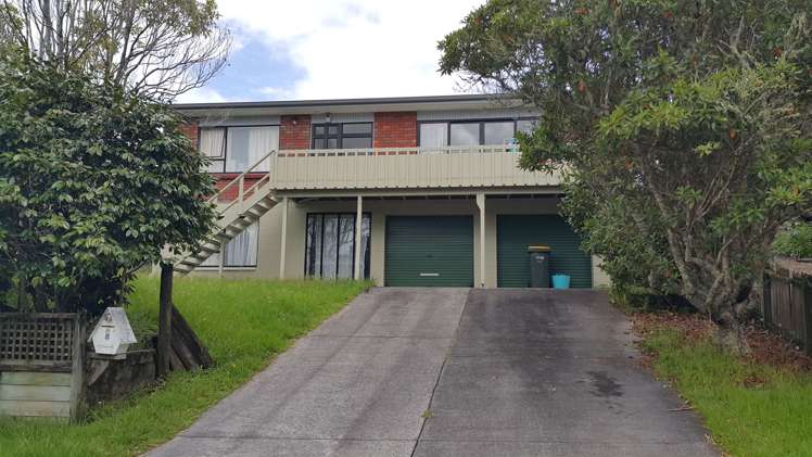 8 Mahuta Grove Northcote_0