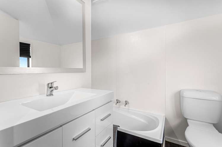 4/81 Spencer Street Addington_9