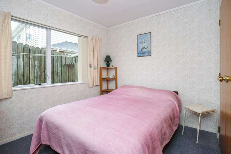 2/74 West Coast Road Glen Eden_12