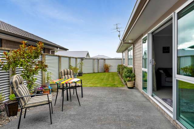 8 Montague Grove Stratford_4