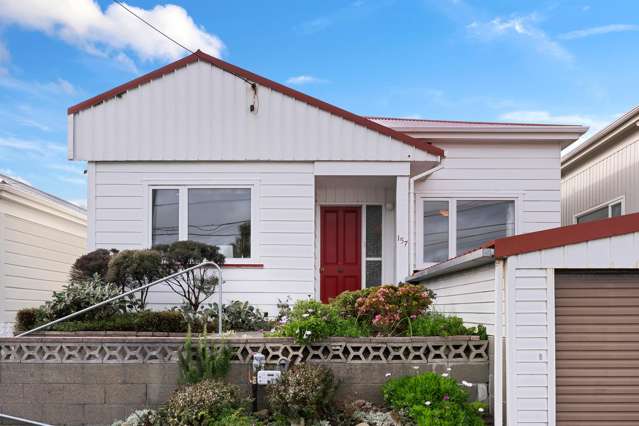 Super Starter - Great Location - Spectacular Views