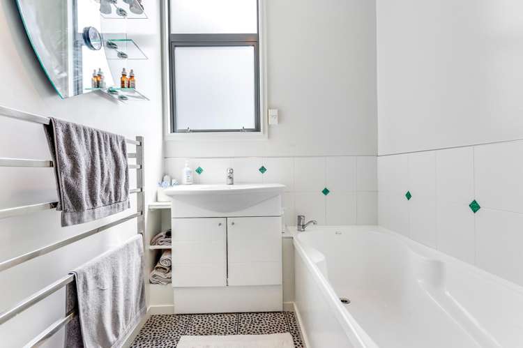 16 Esmae Place Dinsdale_29