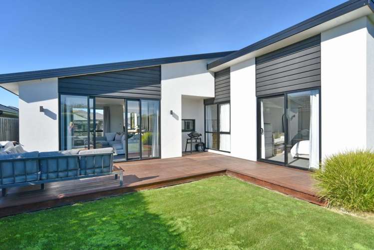 10 Jury Lane Woodend_21