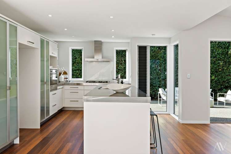 39 English Oak Drive Schnapper Rock_23