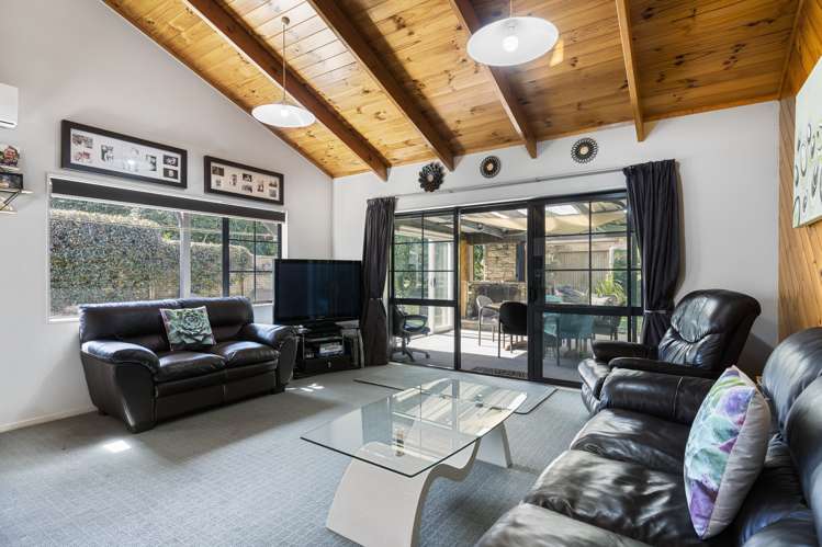 160 Young Road Paengaroa_11