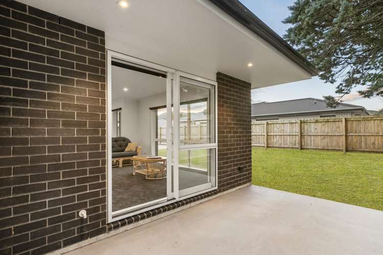 4a Carrick Robertson Place_5