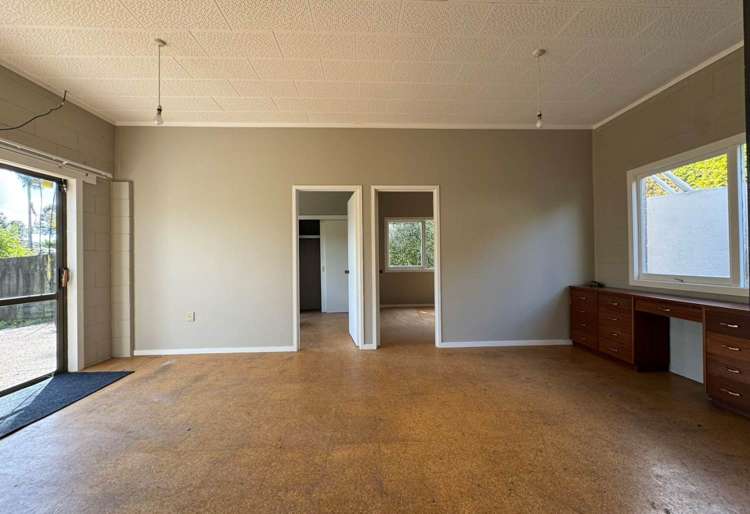 893 Whangaparaoa Road_5