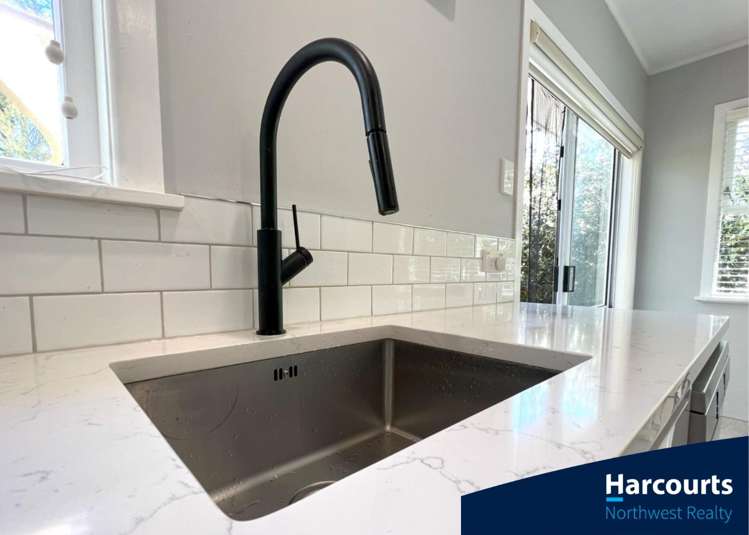 1/86 Tirimoana Road Te Atatu South_7