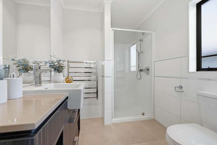 30 Mackay Drive Greenhithe_20