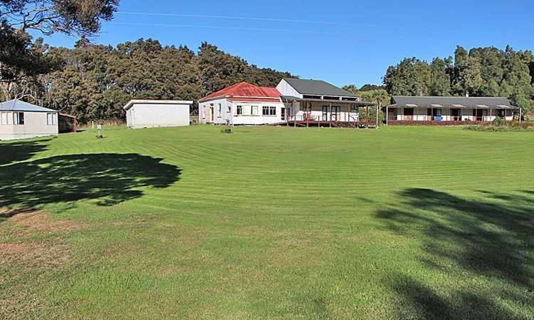 281 Yates Road Mesopotamia_0