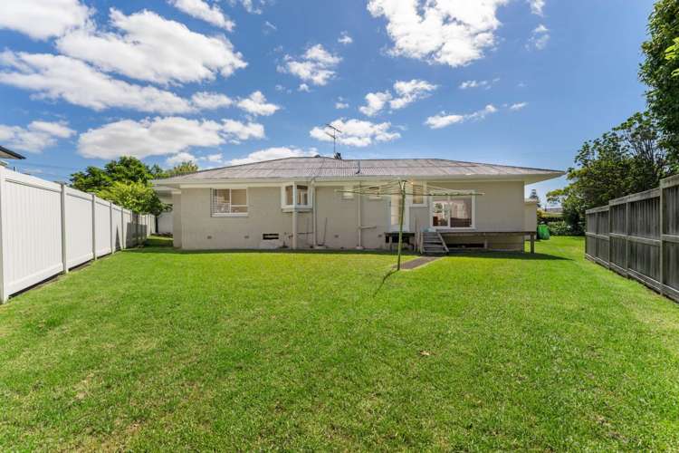 33 Covil Avenue Te Atatu South_18