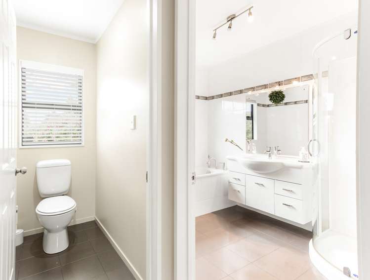 12a Godley Road Green Bay_11