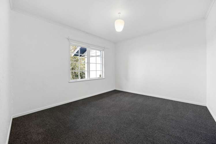 36 Commodore Drive Lynfield_15