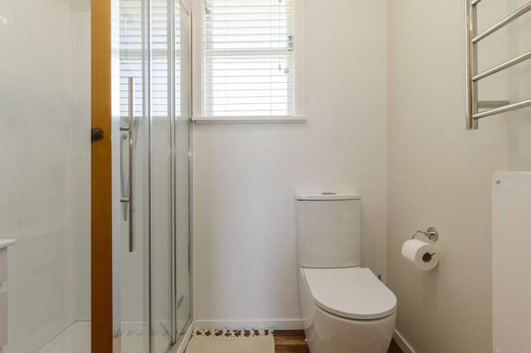 41 Te Rangitautahanga Road Turangi_16