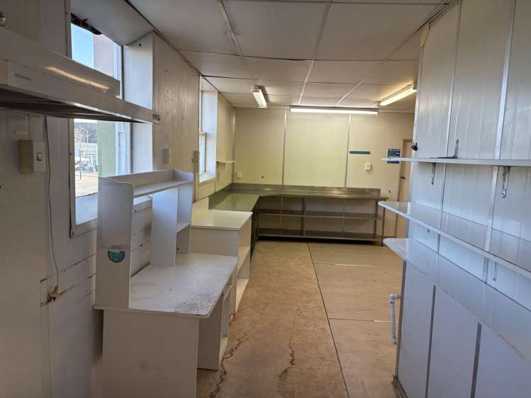 169-171 Dee Street Invercargill_20