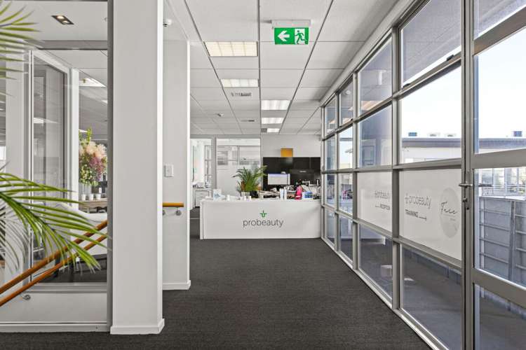 15B Leslie Hills Drive City Centre_14