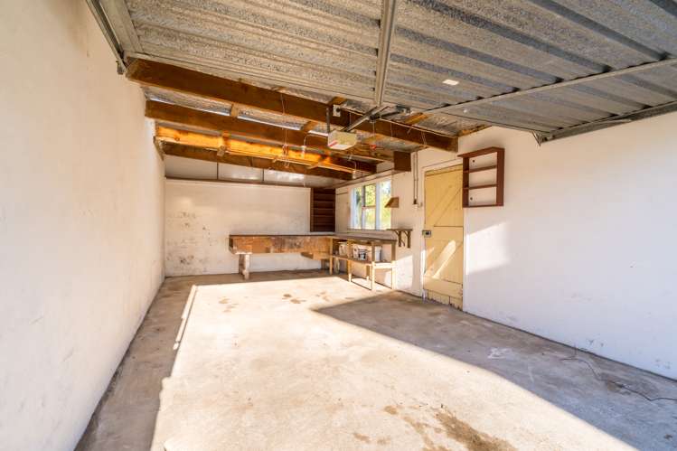 24 Gilkison Street Halfway Bush_20