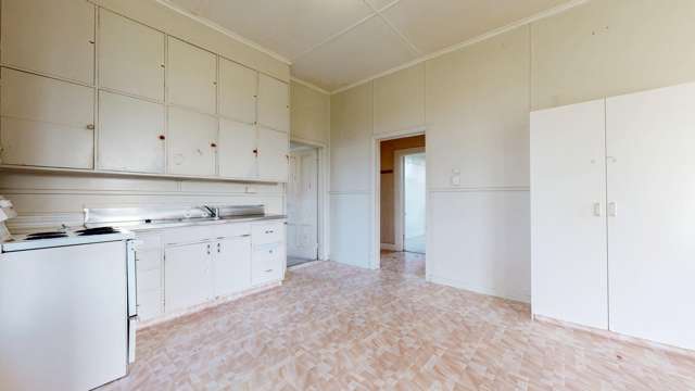 8 Old Barn Road Waitakaruru_3