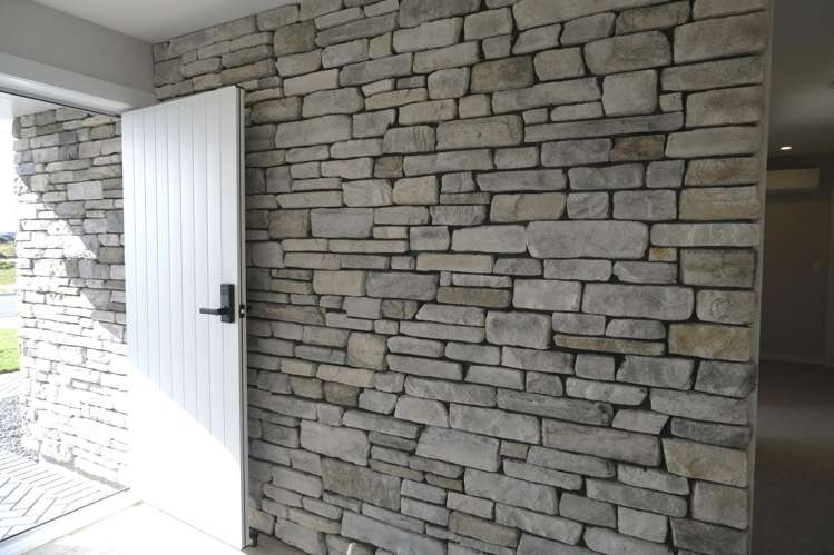 8 Neinei Place Wharewaka_10