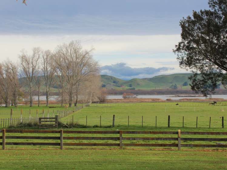 322 Racecourse Road Waipukurau and Surrounds_12