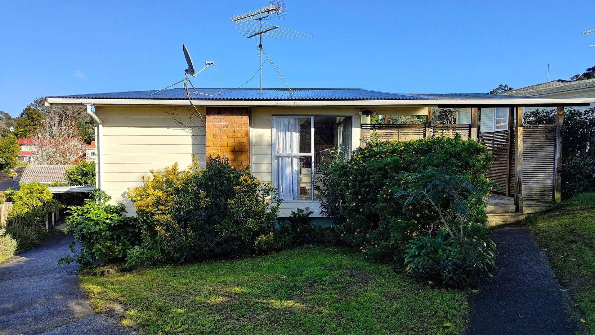 27 Cheval Drive Totara Vale_0