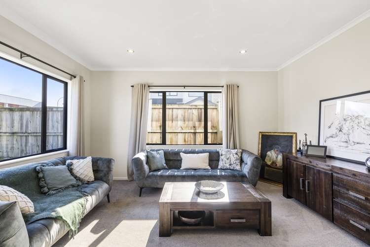 43 Bordeaux Parade Te Atatu South_8