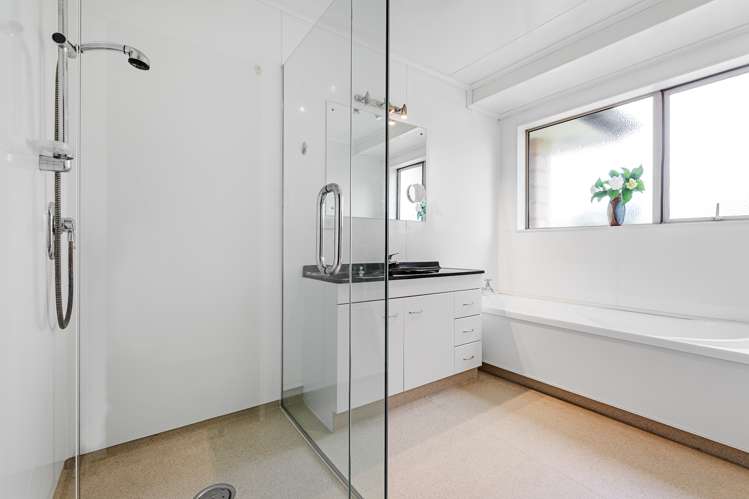 2 Hilton Place Blenheim Central_20