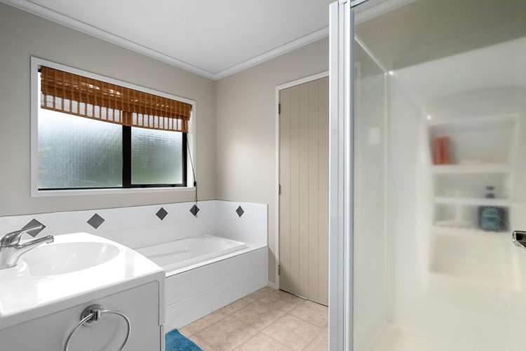 8 Grace Avenue Cambridge_11