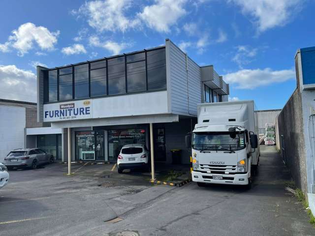 Affordable First Floor Wairau Office