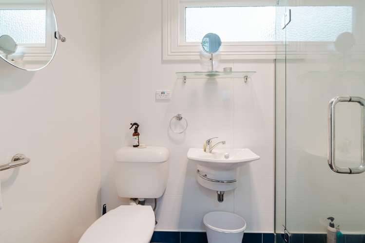 536 Grey Street Hamilton East_5