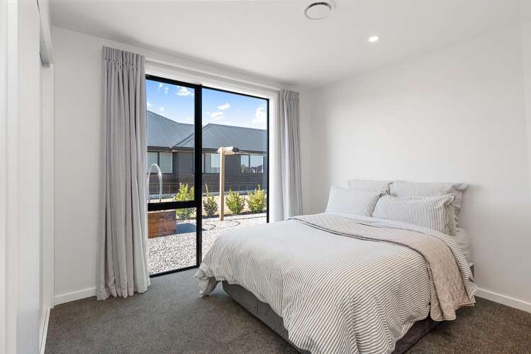 64 Summers Road Darfield_16