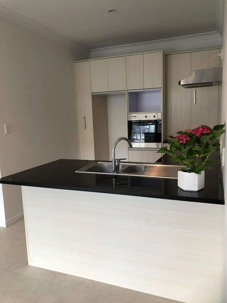 4/44 Carlos Drive Flat Bush_1