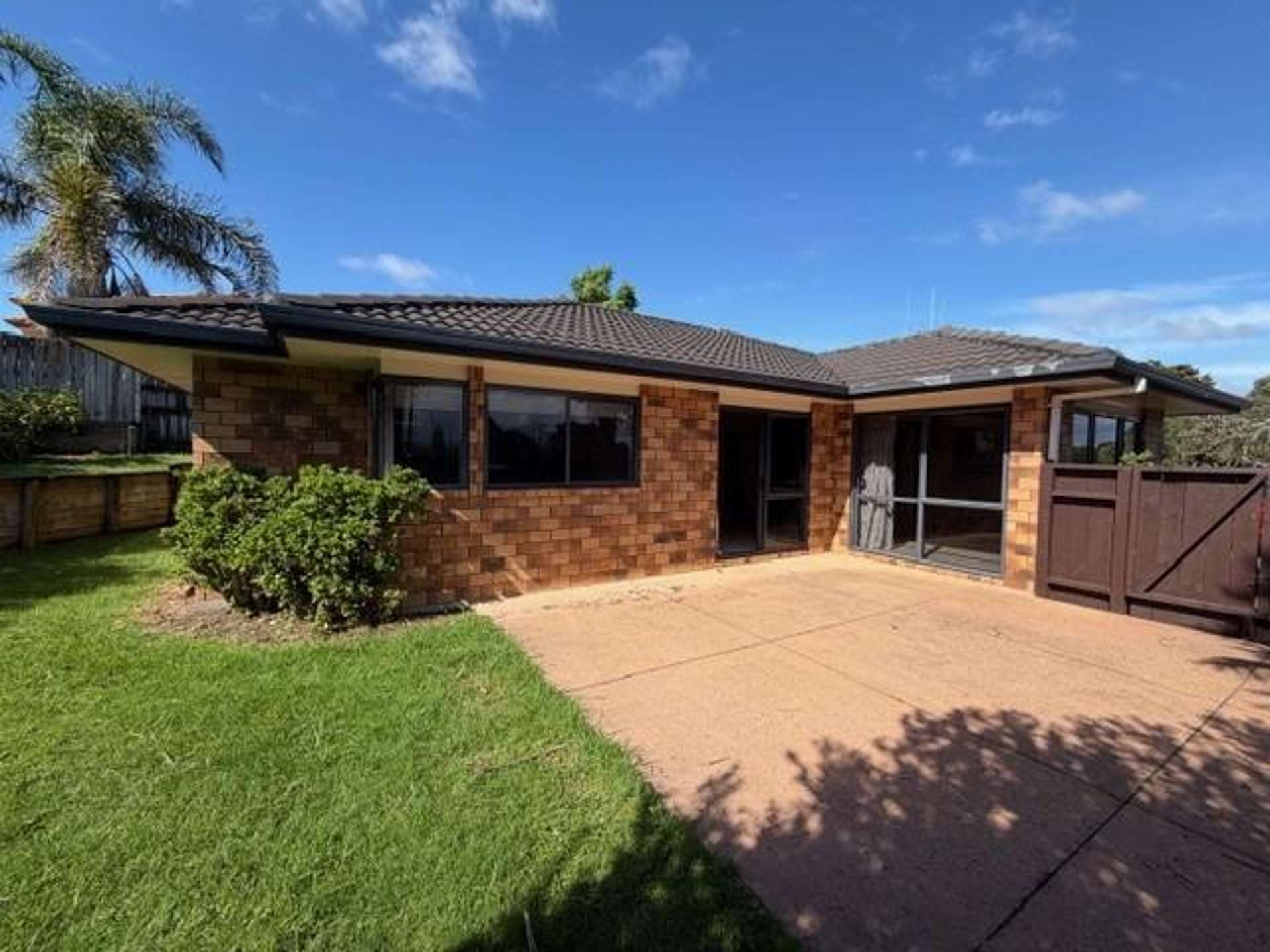 136 Poike Road 11222_0