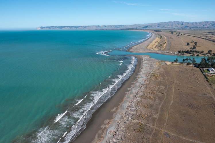 Lot 8 Bay End Rarangi_6