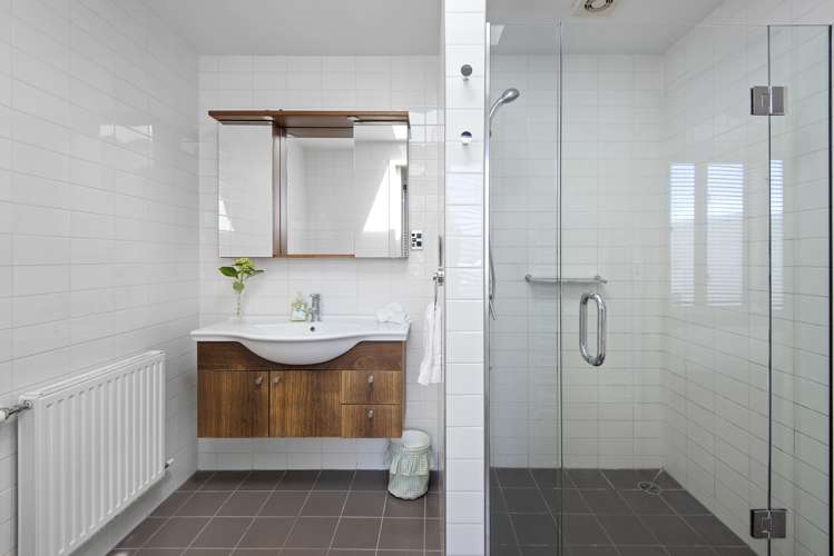 33 Wroxton Terrace Merivale_22