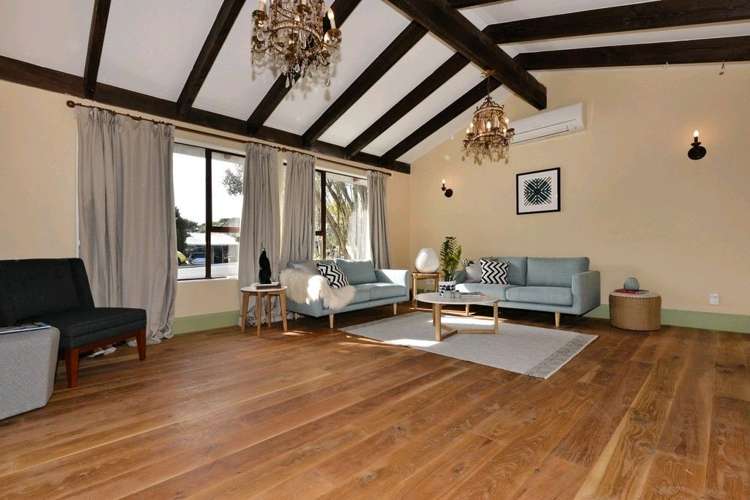 214 Golf Road Titirangi_5