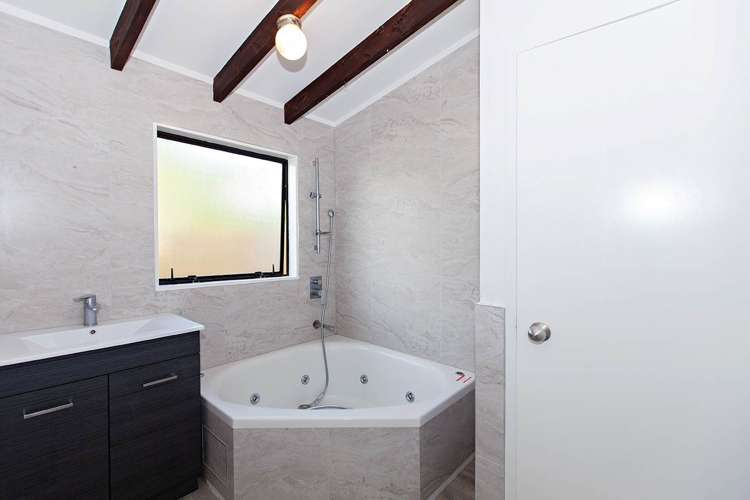 8/4 Taylor Street Blockhouse Bay_12