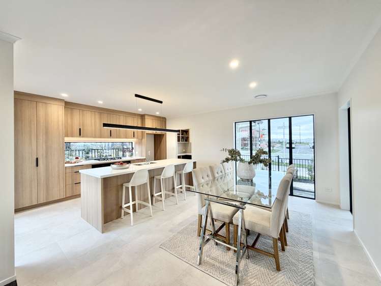 91 Parish Drive_2