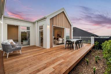85 Parish Drive_4