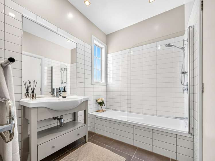 12/16 Chapel Street Russell_10
