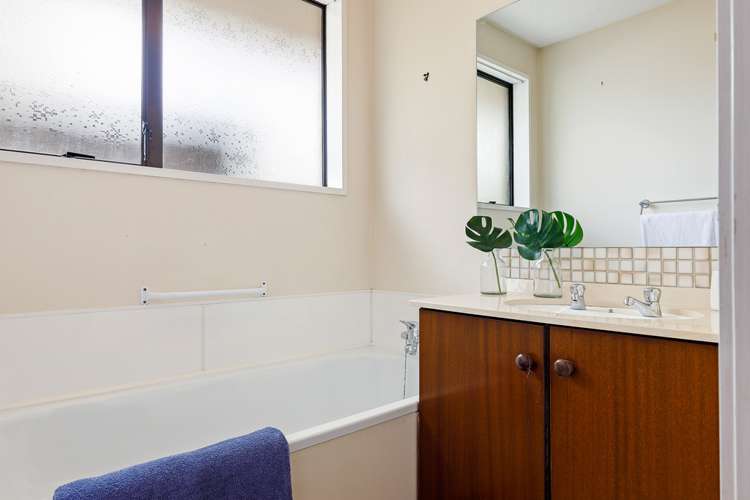 4/7 Peverel Street Riccarton_8