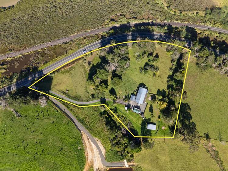 174 Kaipara Coast Highway Helensville_24