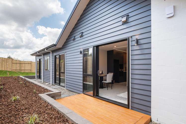 3 + 3a Pukatea Lane Grandview Heights_23