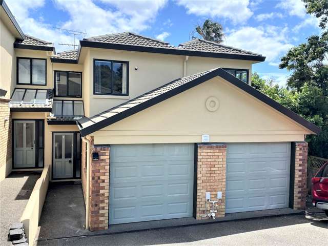 Three Bedroom Home in Oteha Valley