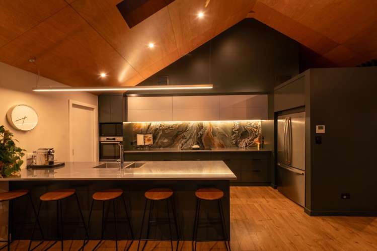 16 Sloane Avenue Tihiotonga_40