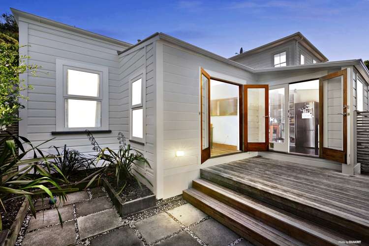 87 Te Wharepouri Street Berhampore_0