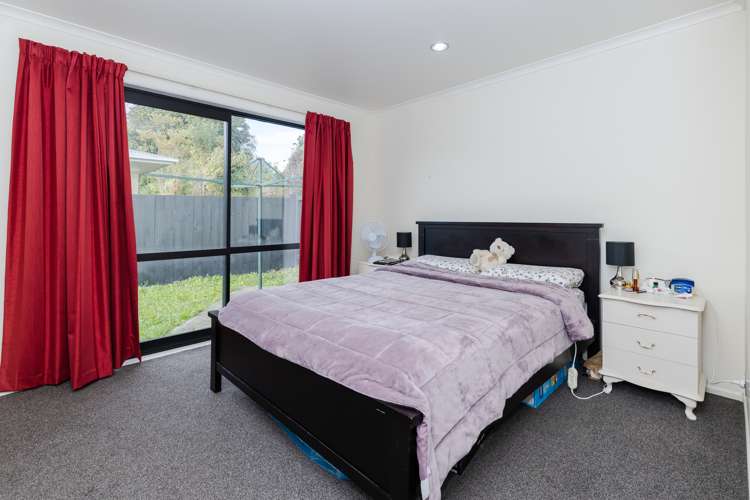 6 Liston Crescent Hillcrest_29