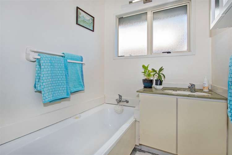 42 Owai Avenue Hukerenui and Surrounds_16